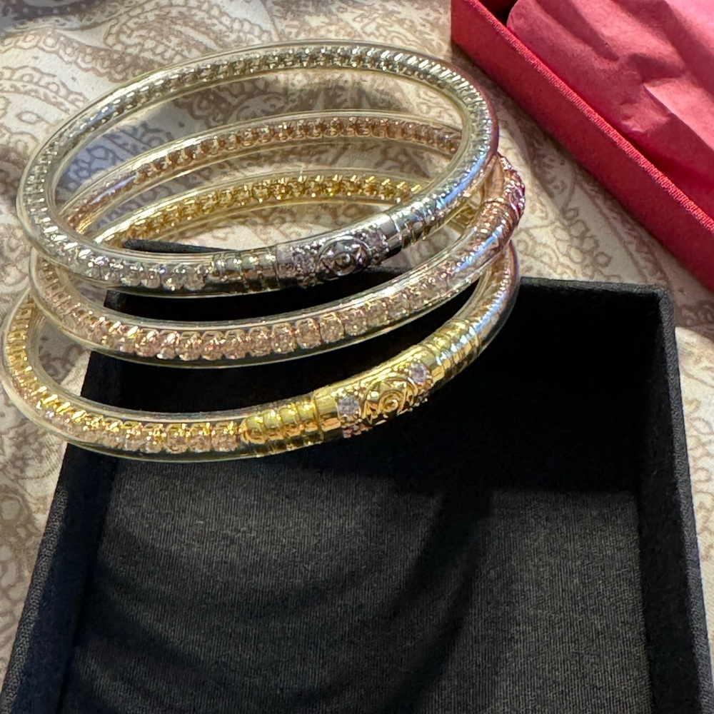 Budha Girl -Three Queens size large